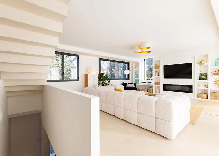 By Halldis * Κάννες