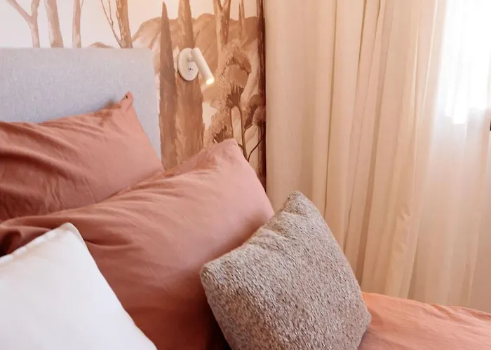 By Halldis Κάννες